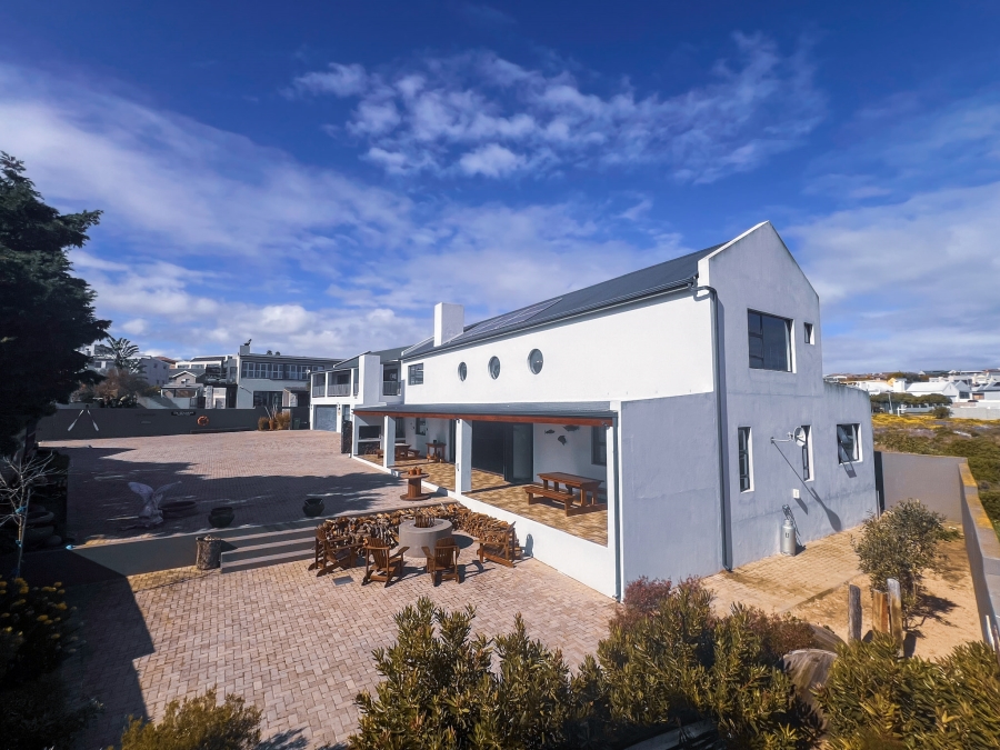 5 Bedroom Property for Sale in Myburgh Park Western Cape